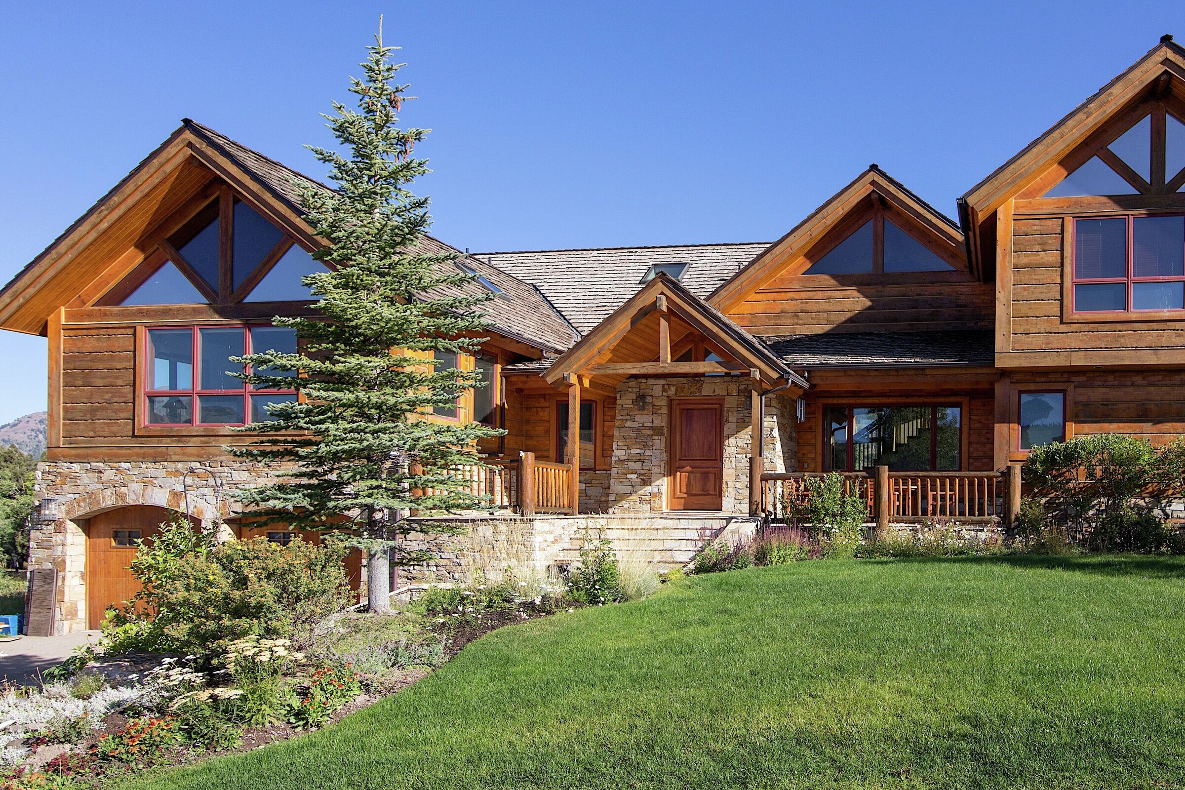 Lodge on the Point