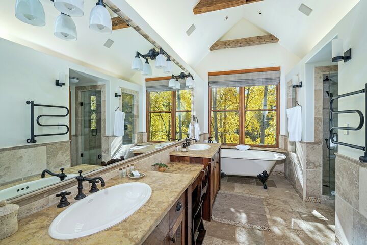Master Ensuite Bathroom