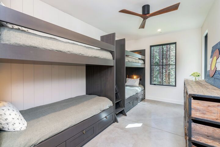 4 Bdrm 3.5 Bath - Bedroom