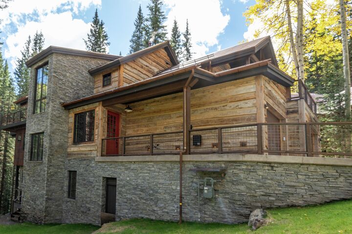 Mountain Modern Rustic