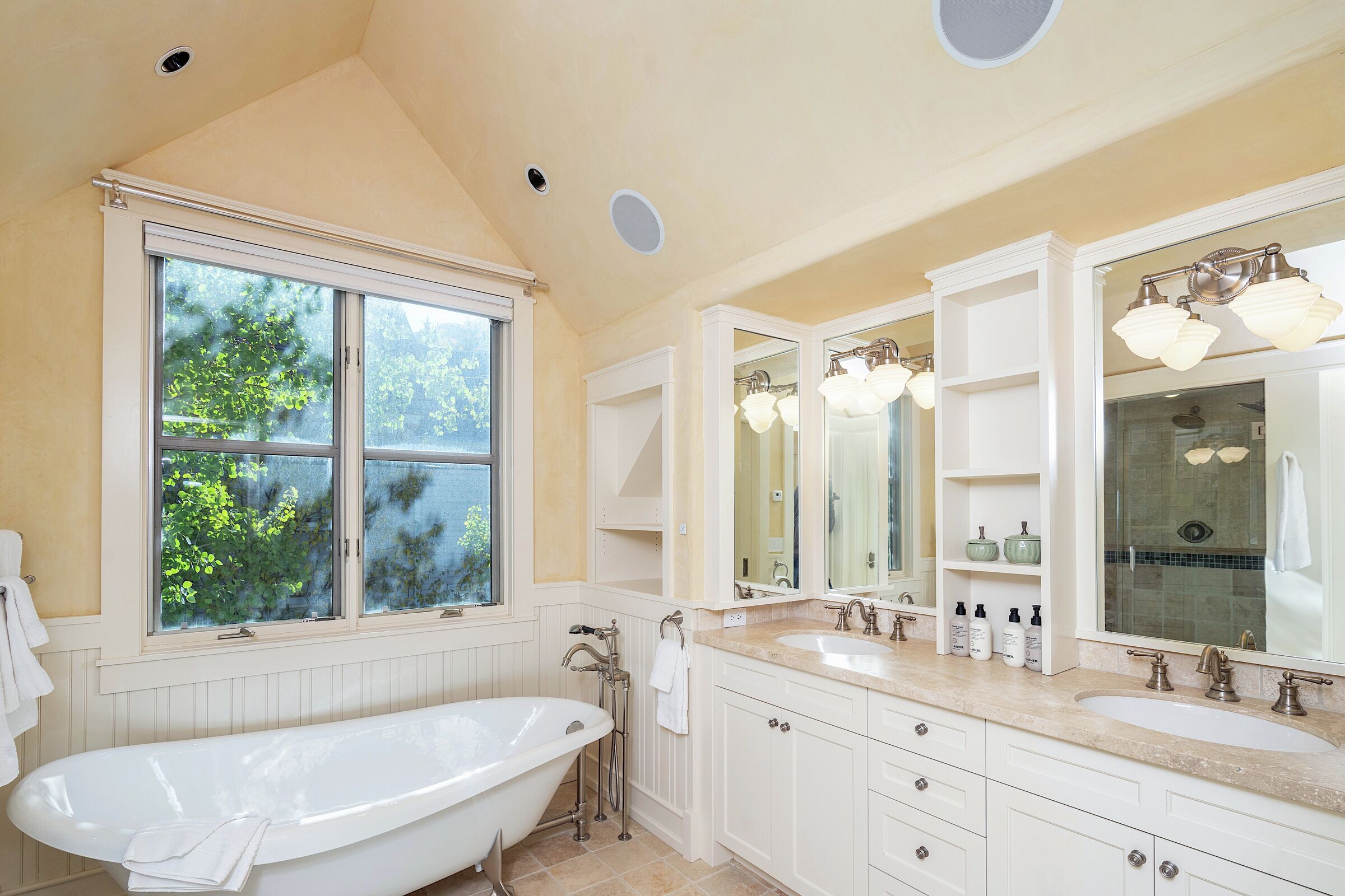 Master Ensuite Bathroom