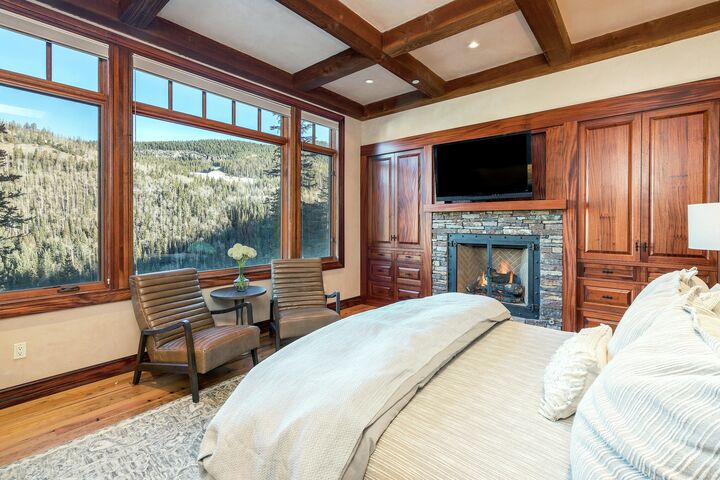 6 Bdrm 6.5 Bath HT - Bedroom