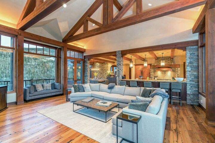 6 Bdrm 6.5 Bath HT - Living Area