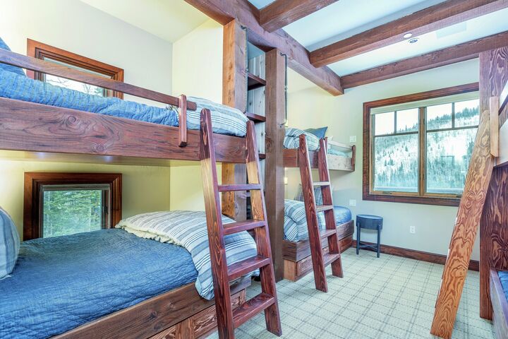 6 Bdrm 6.5 Bath HT - Bedroom