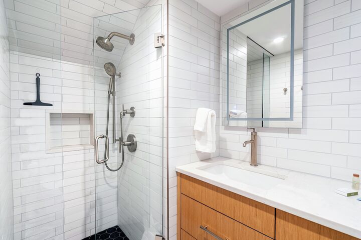 Master Ensuite Bathroom