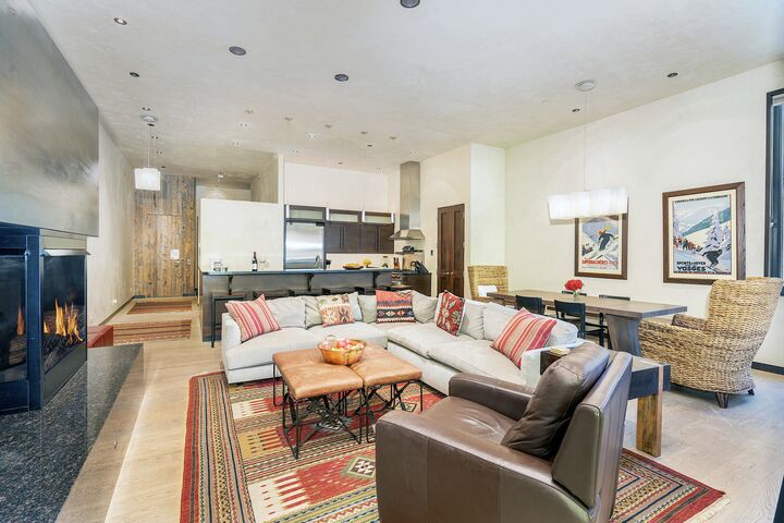 #1B - Living Area
