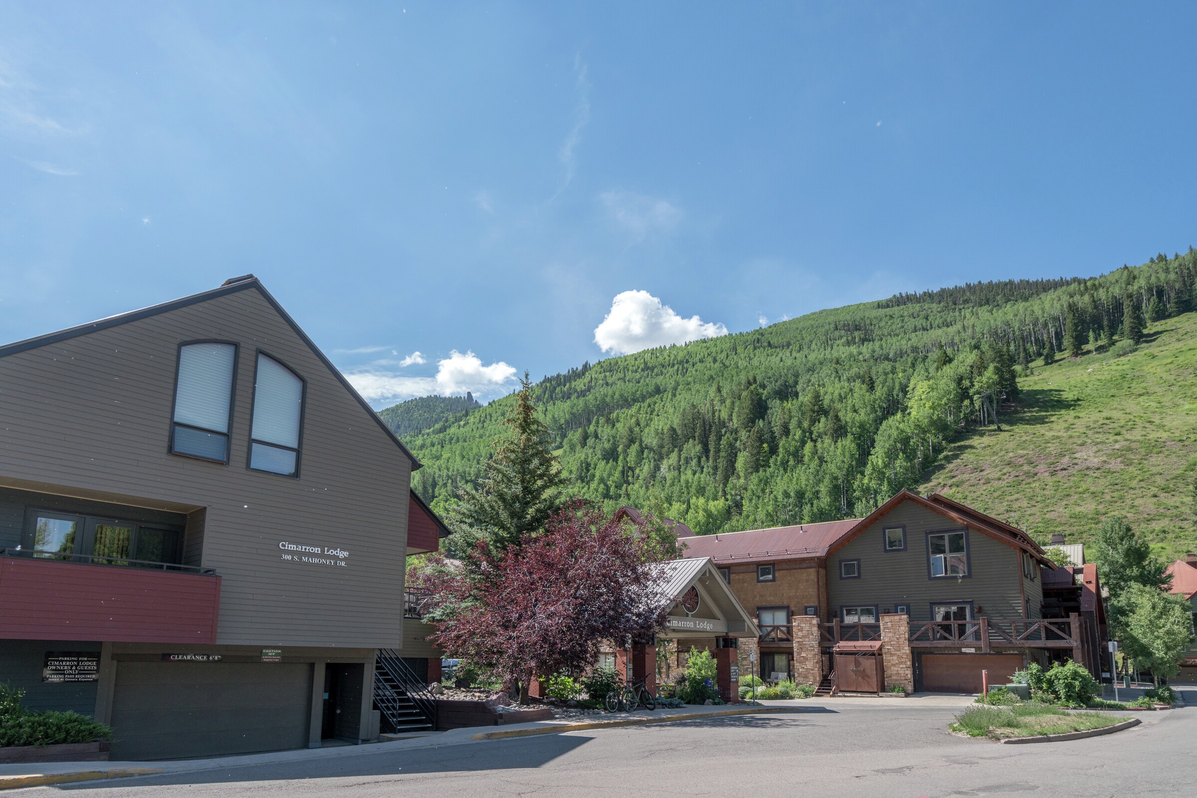 Cimarron Lodge