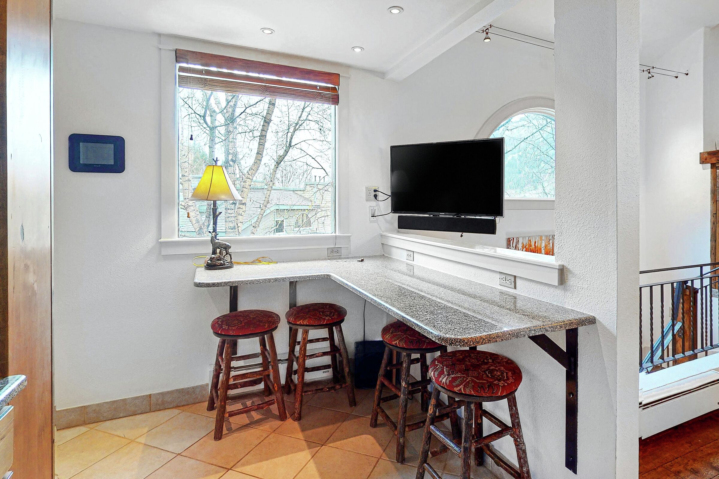 Kitchen Bar