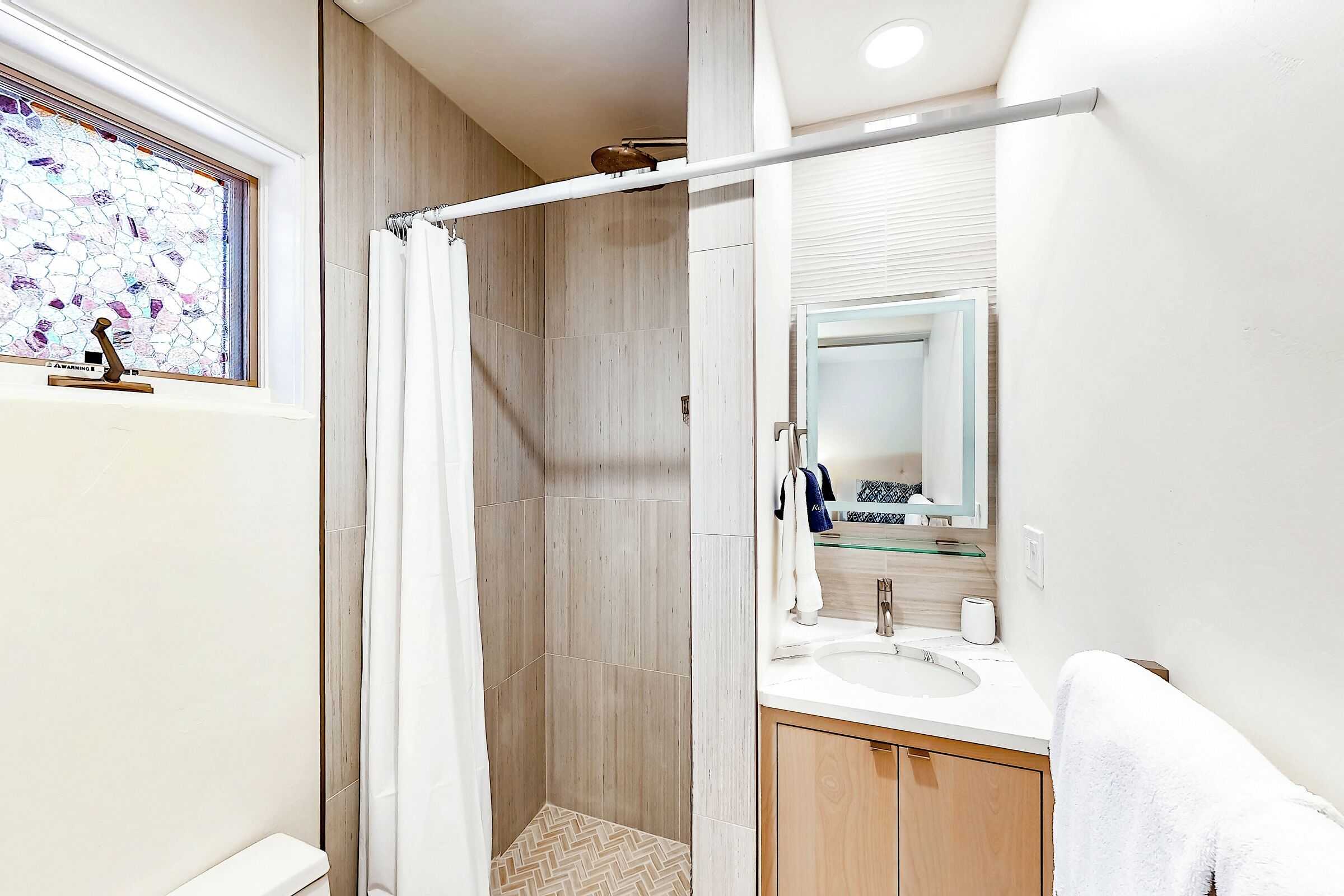 #20 - Master Ensuite Bathroom