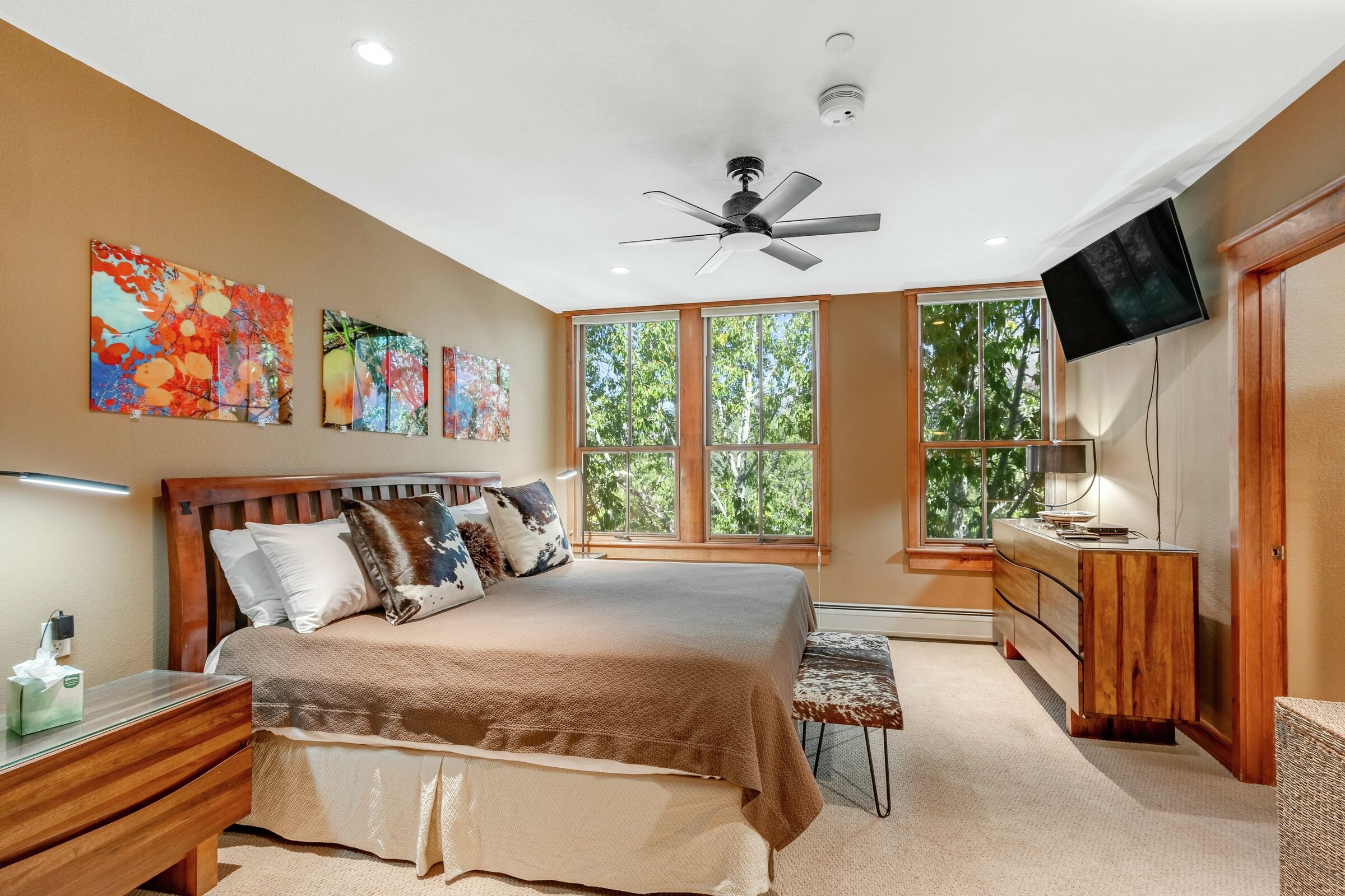 #4A - Panoramic Peaks - Master Bedroom