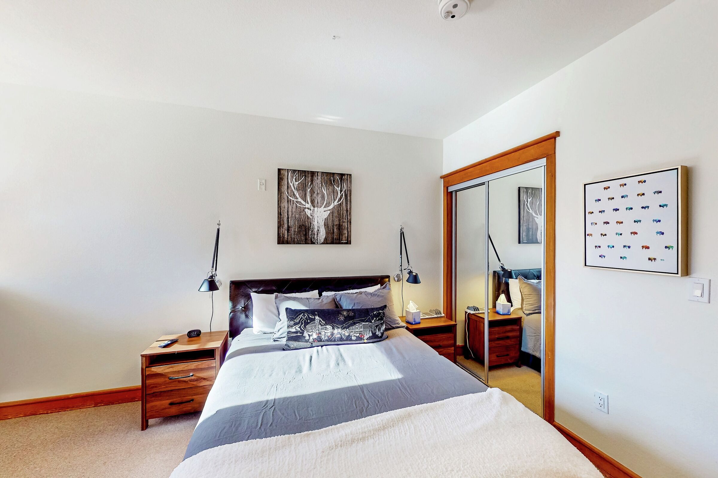 #4E - Bedroom