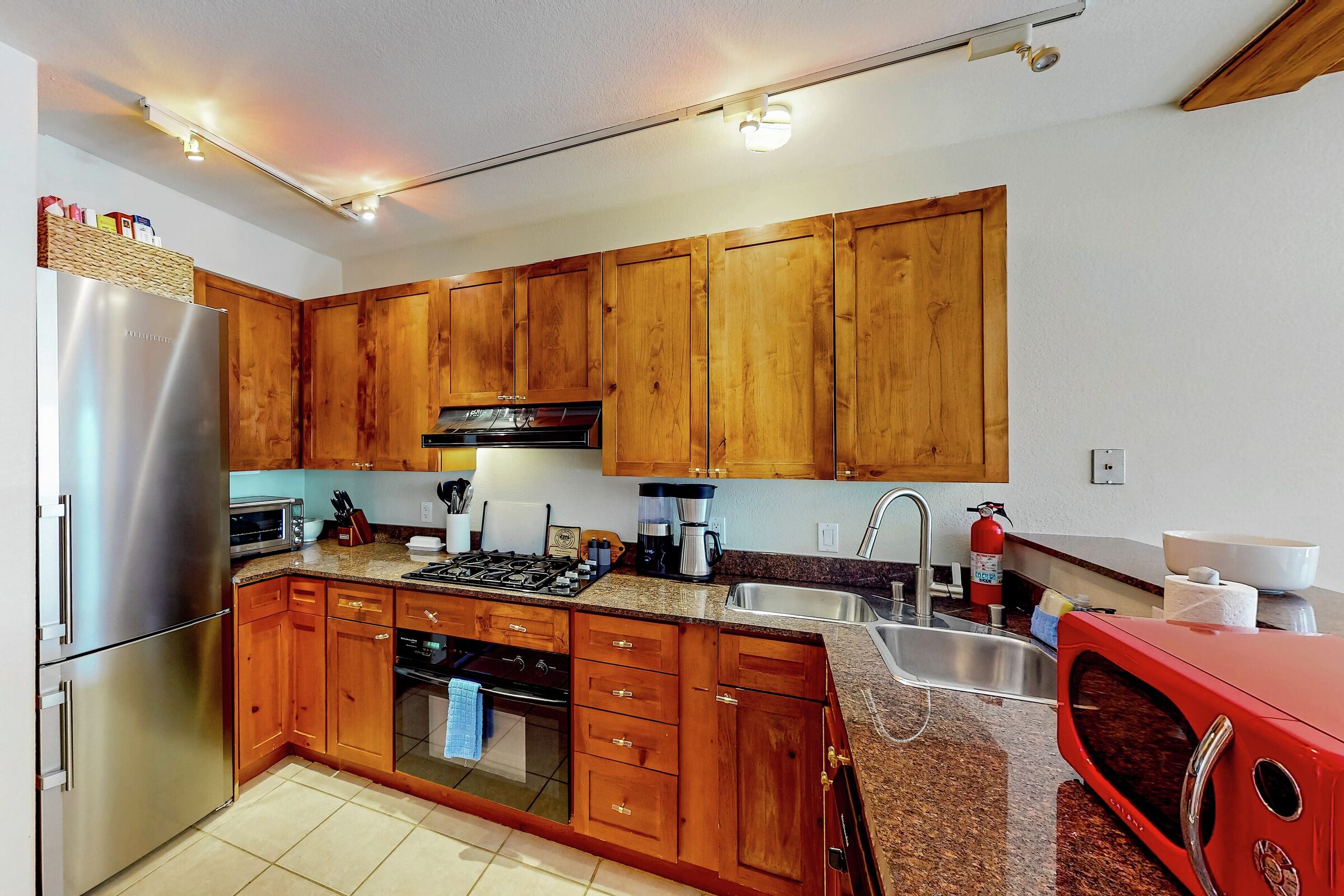 #4E - Kitchen