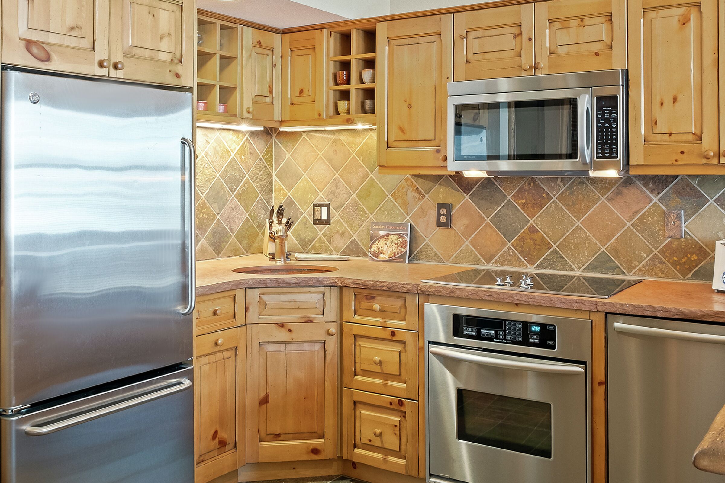 #10 - Columbia Breeze - Kitchen