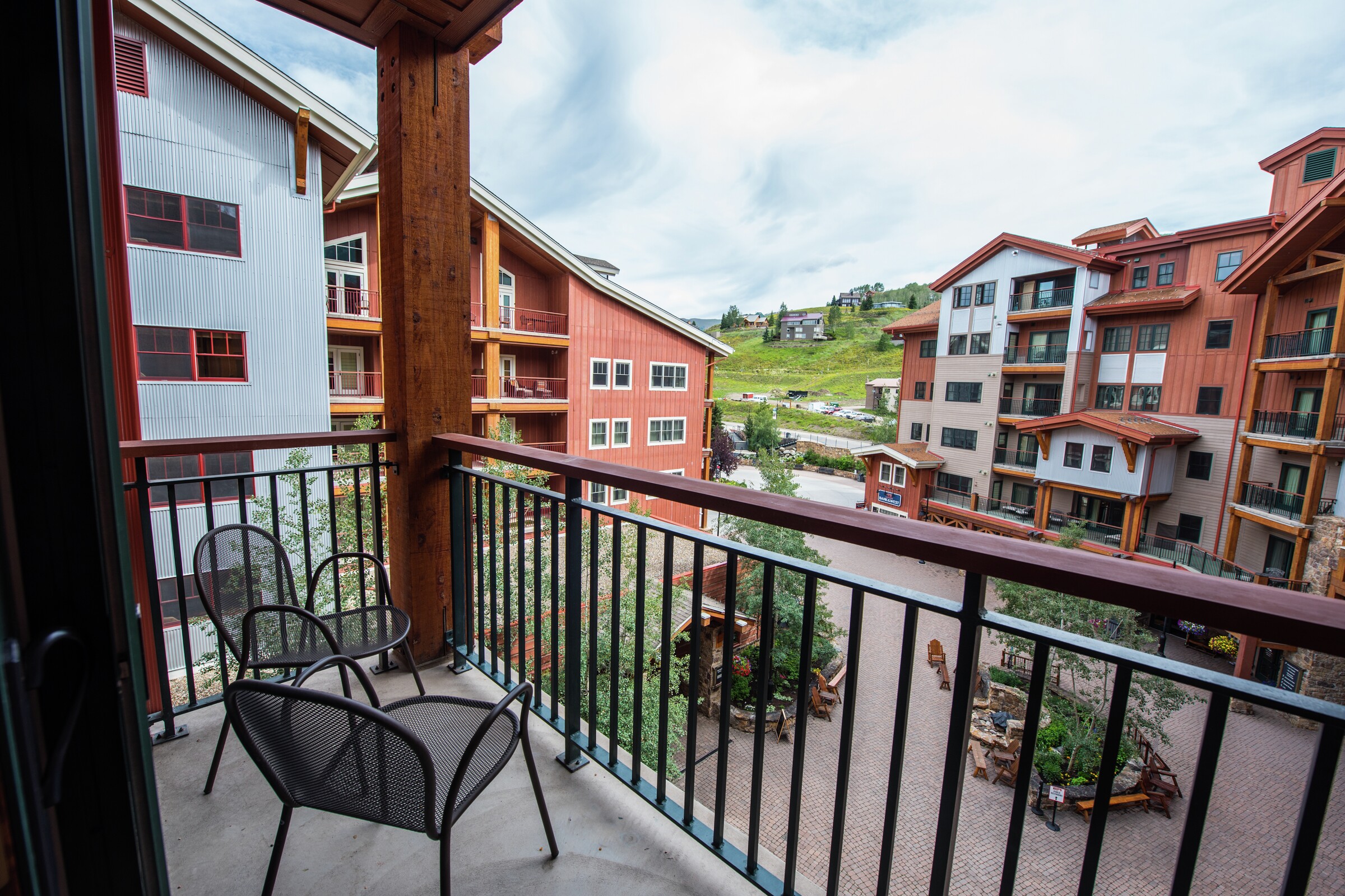 Studio Balcony