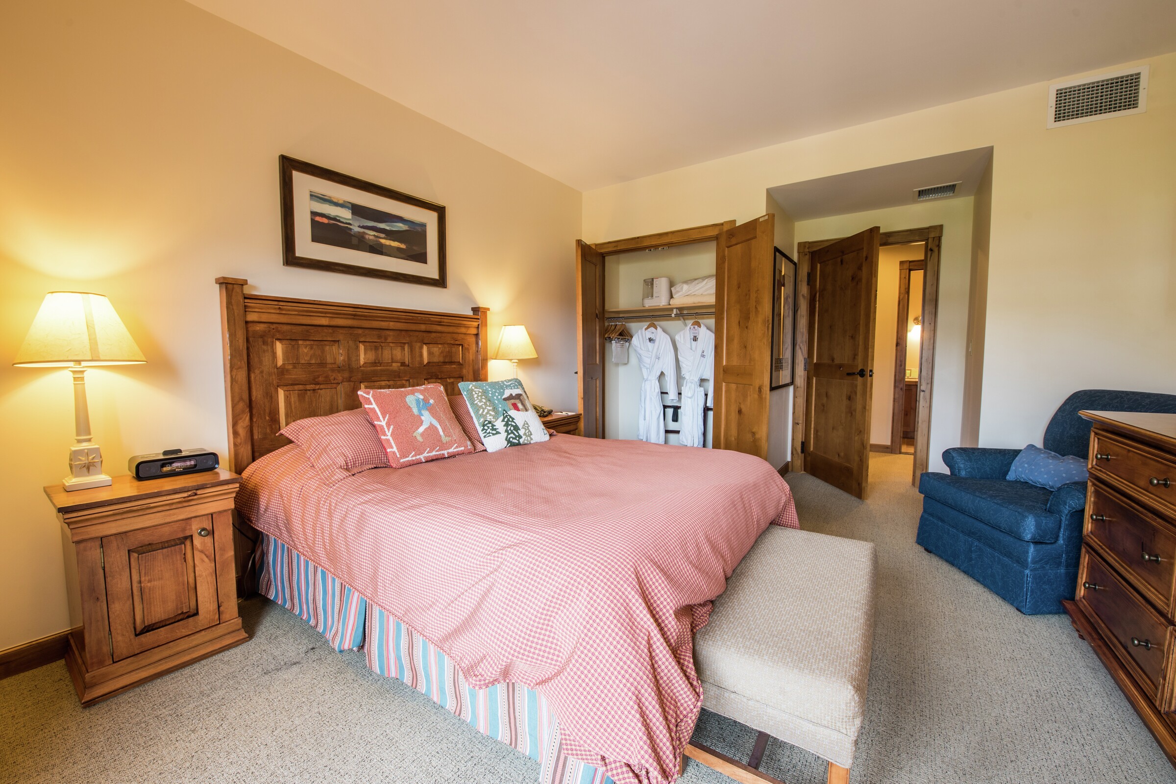 Three Bedroom Three Bath Bedroom