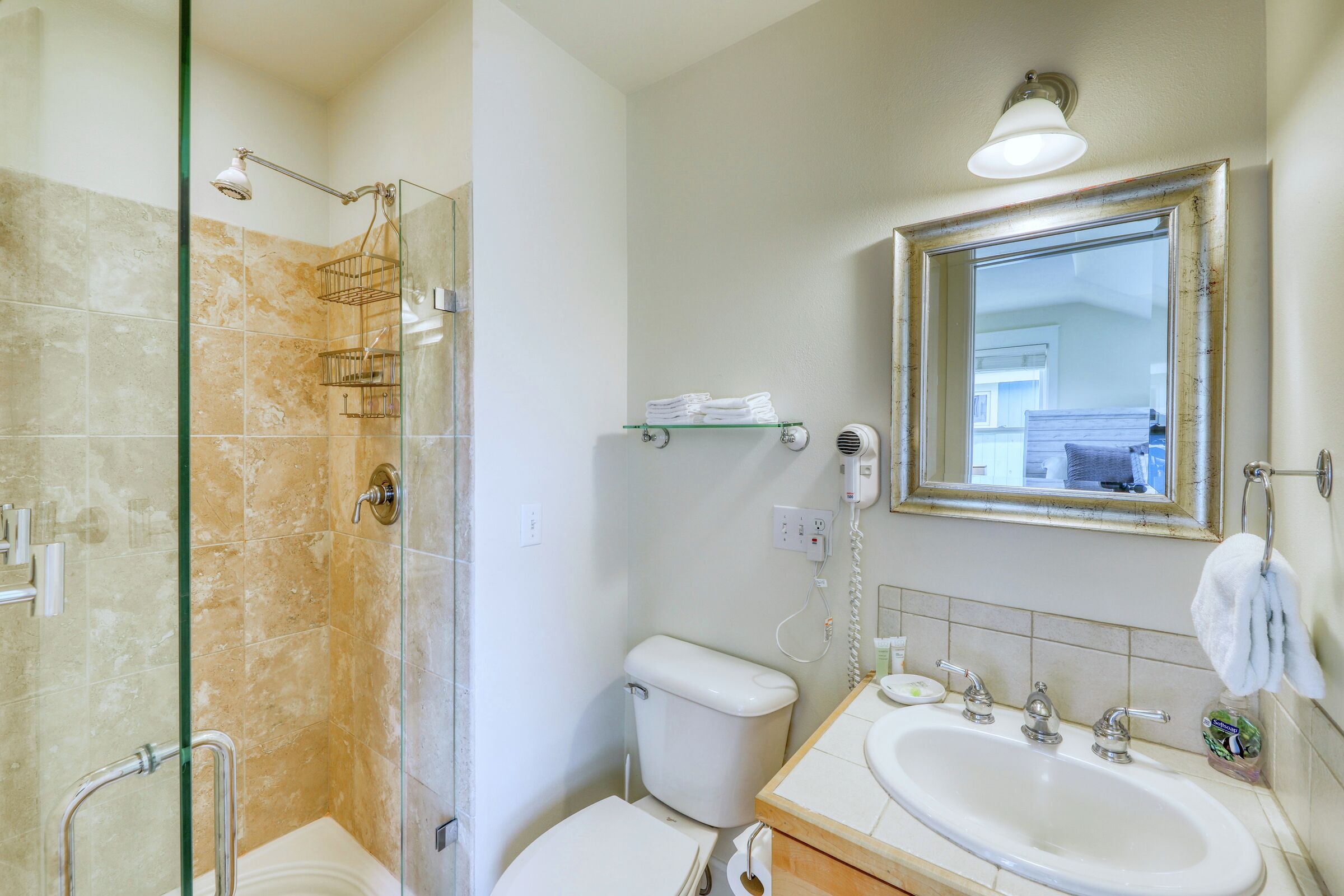 3 Bdrm 2.5 Bath - Master Ensuite Bathroom