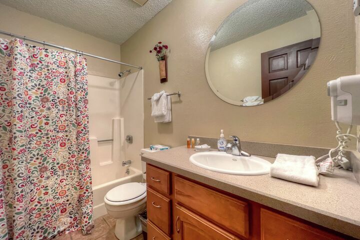 #3C - Master Ensuite Bathroom