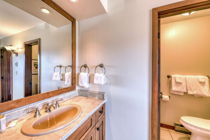 #514 - Beautiful Mountain View - Bathroom