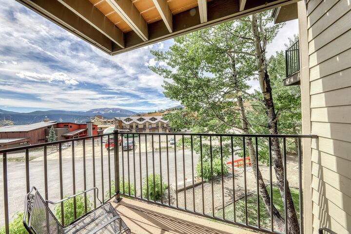 #514 - Beautiful Mountain View - Balcony