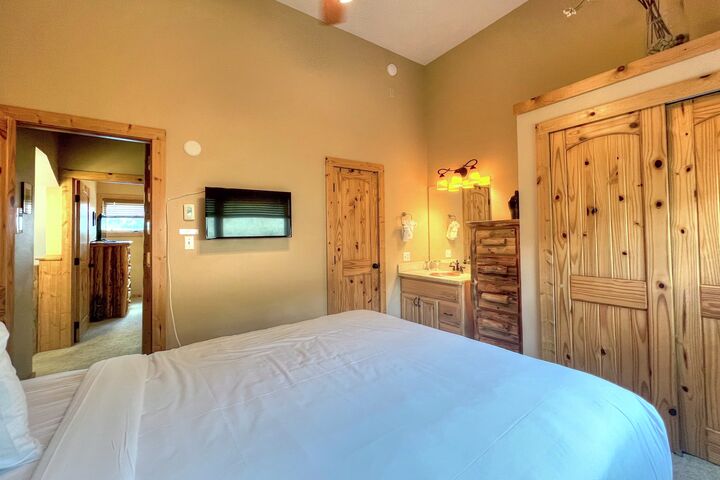 #510 - Master Bedroom