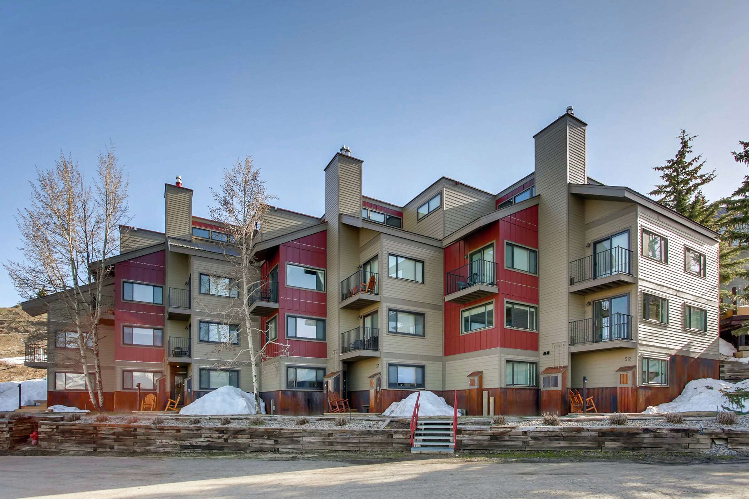 Buttes Condominiums