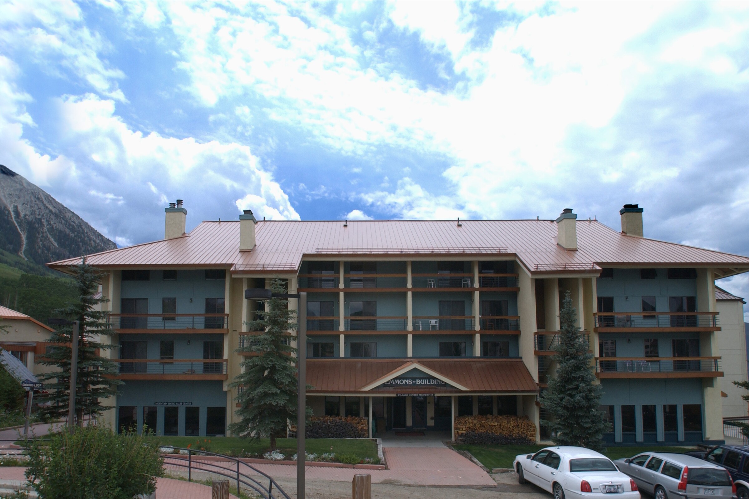 Emmons Condominiums