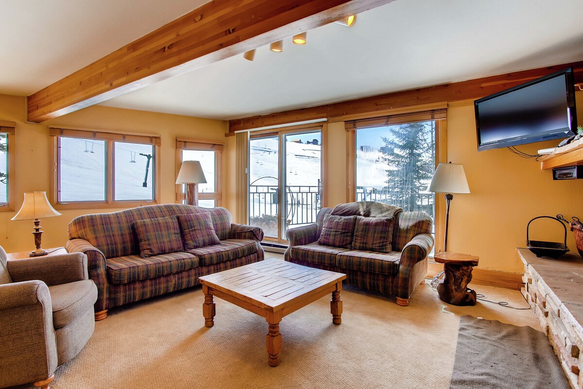 Gateway Condominiums Ski Lodging Gateway Condominiums Reservations