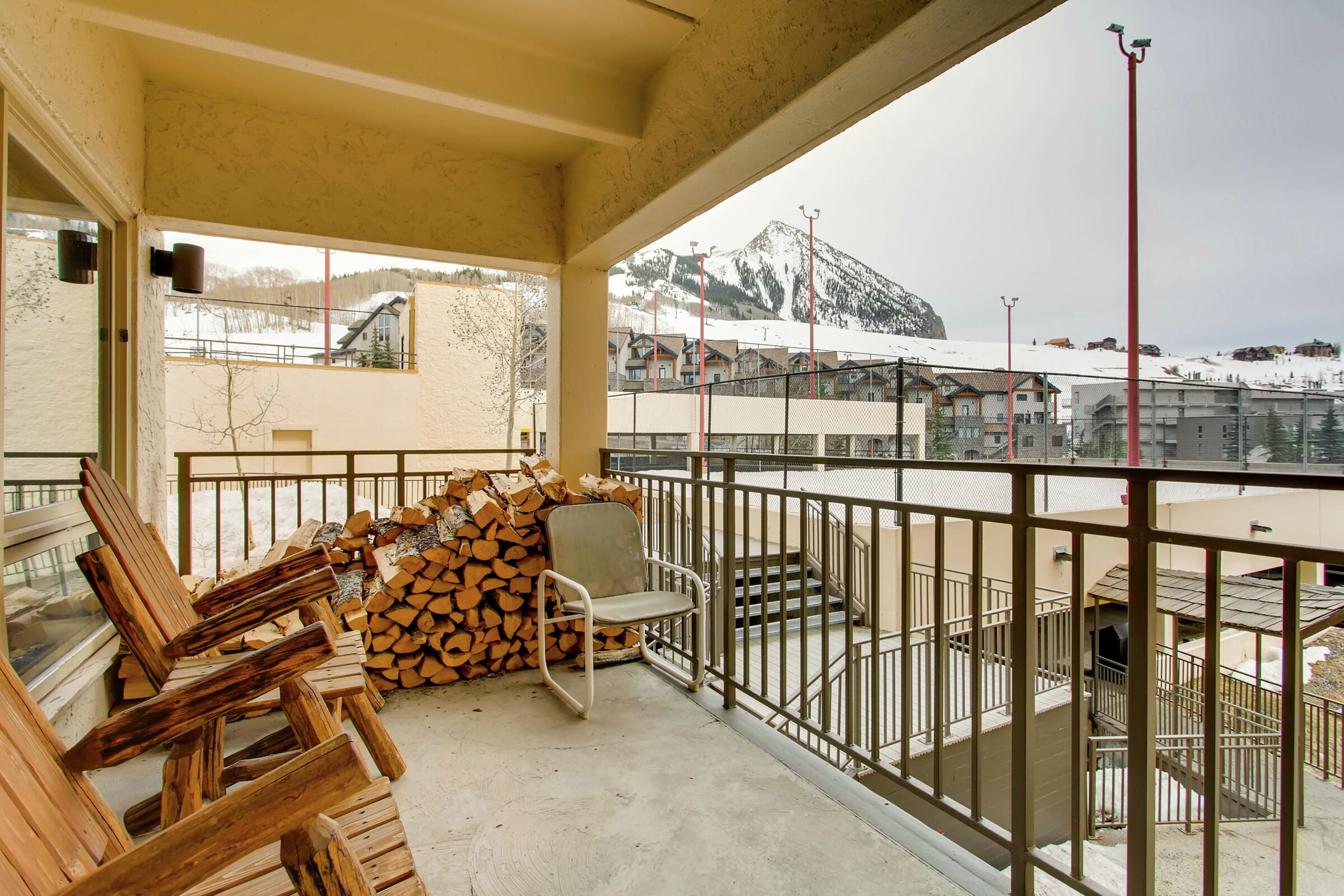 2 Bdrm 2 Bath - Balcony