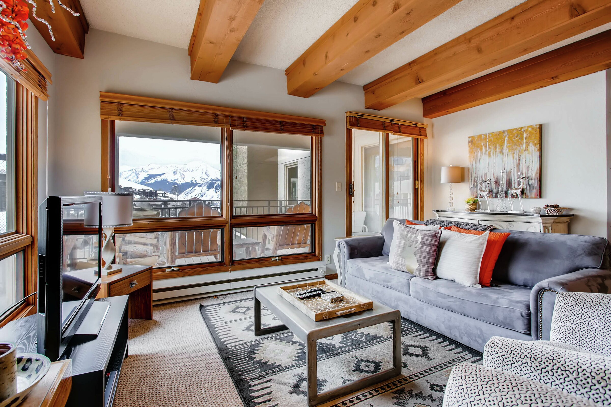 2 Bdrm 2 Bath - Living Room