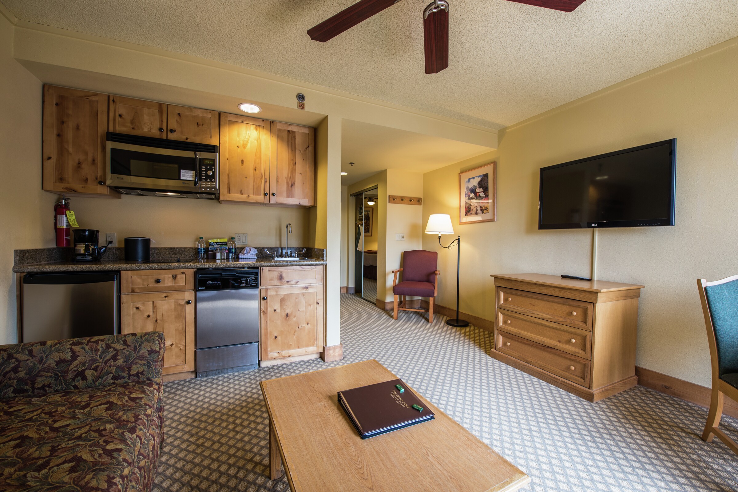 Pitkin Suite Living Area