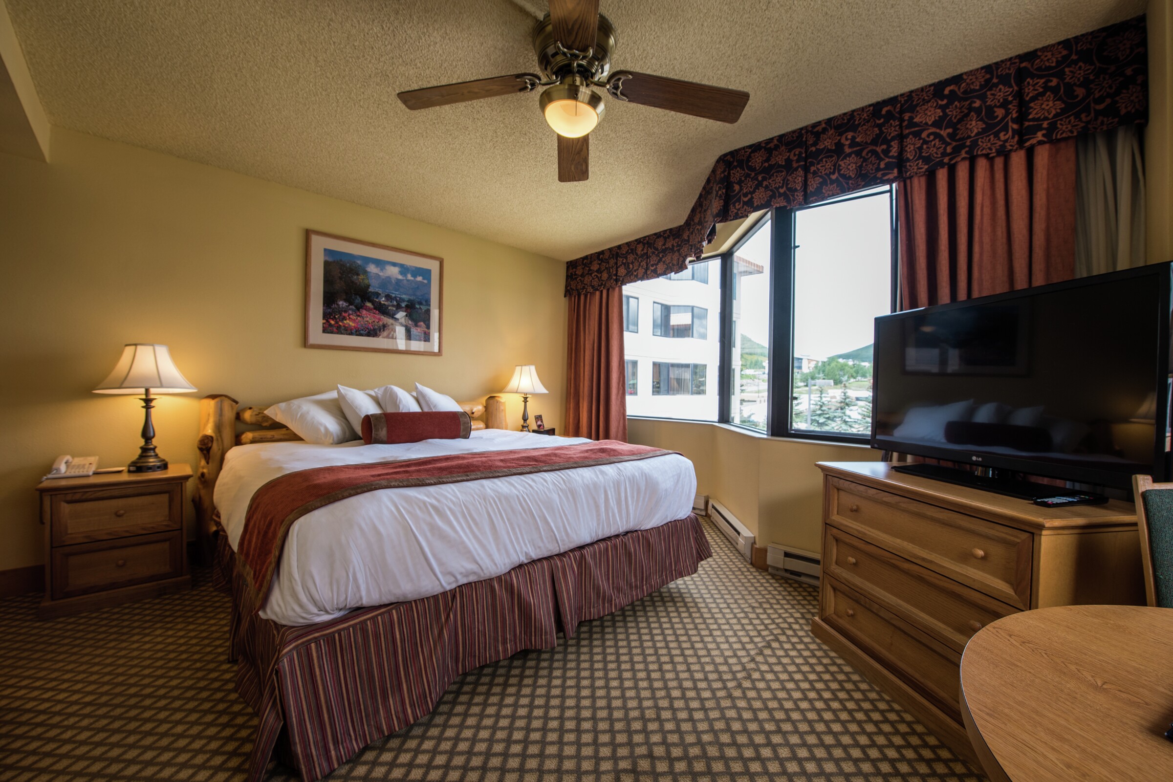 Pitkin Suite Bedroom