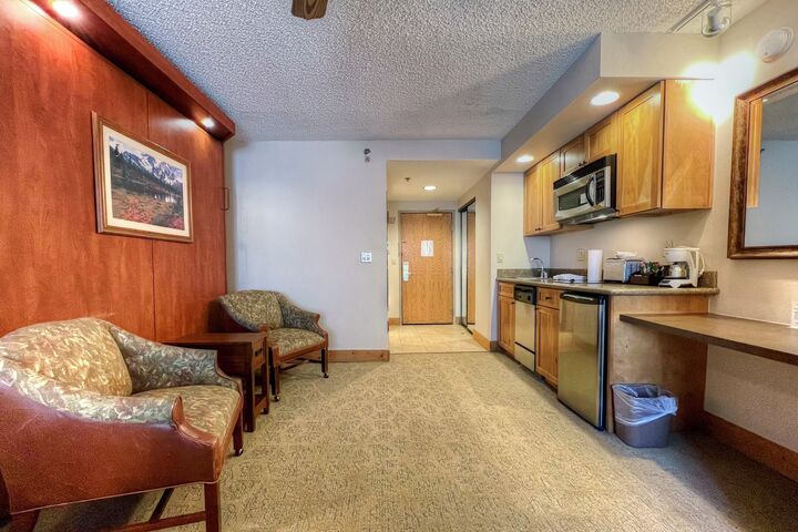 #517 - Studio Sitting Area & Kitchenette