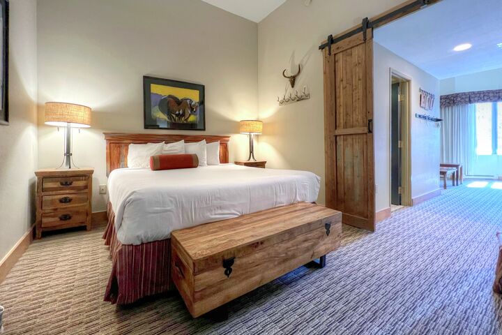 #174 - Studio Sleeping Area