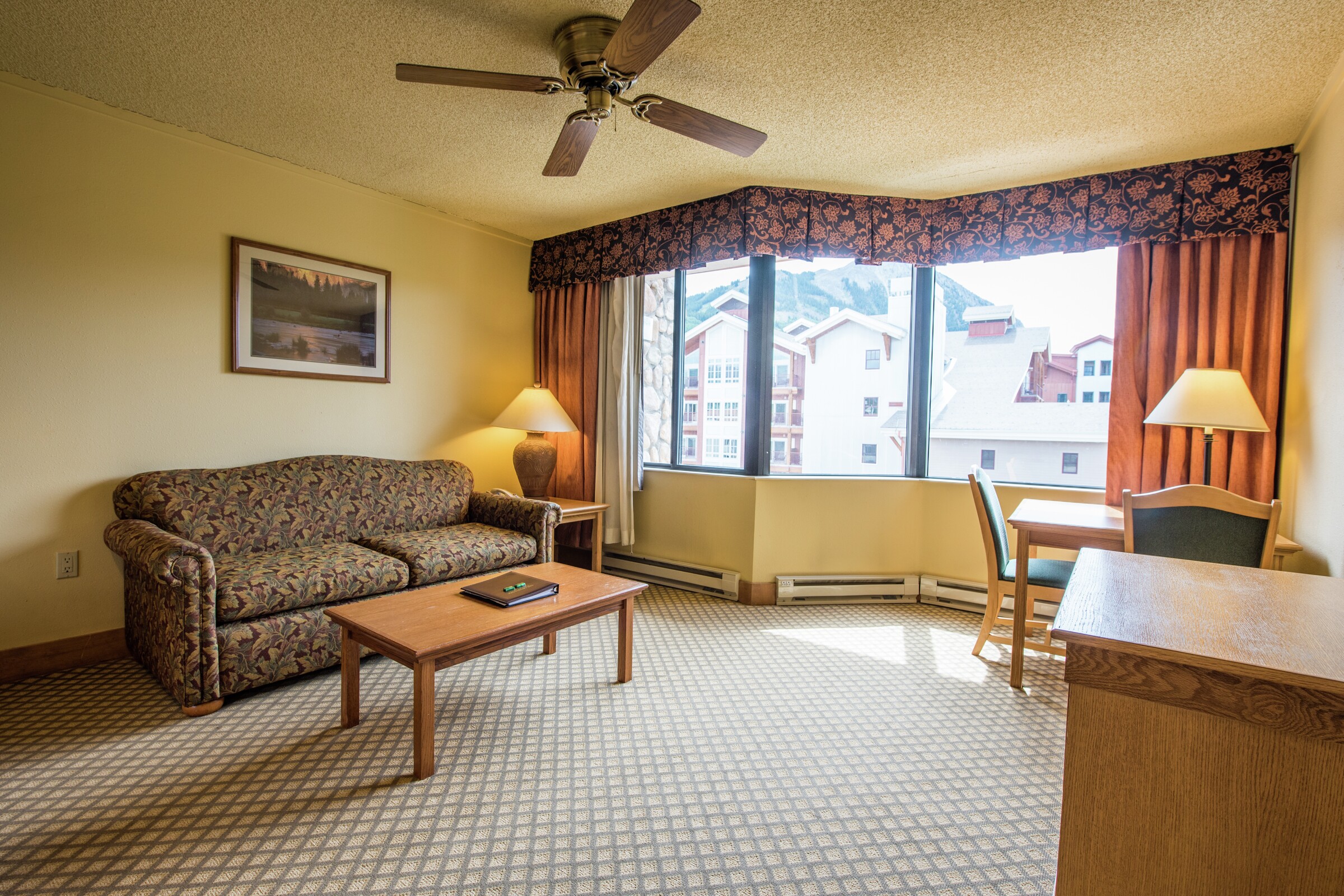 King Suite Living Room