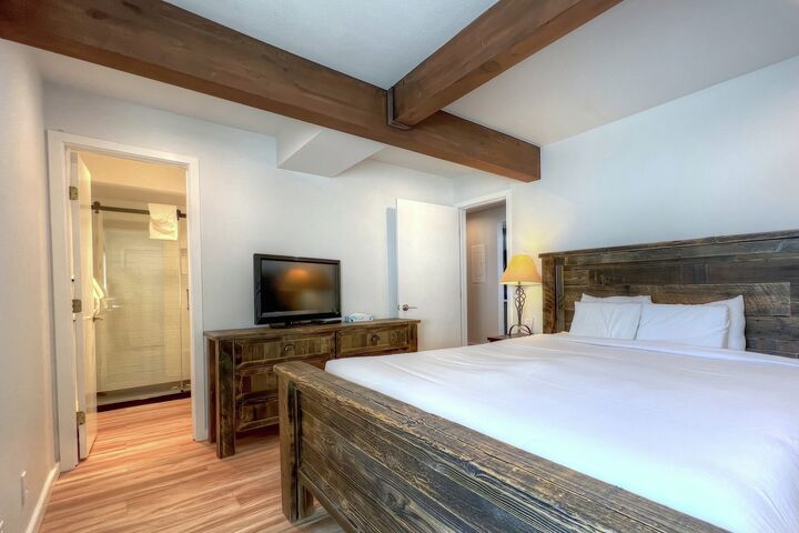 #101 - Master Bedroom