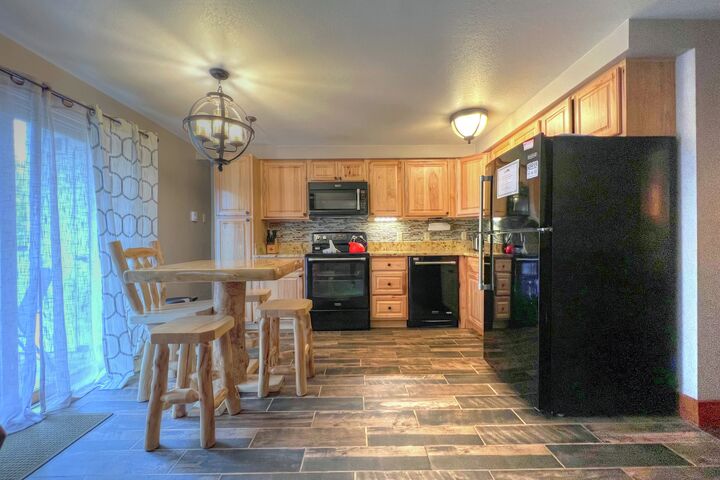 #236 - Dining Area & Kitchen