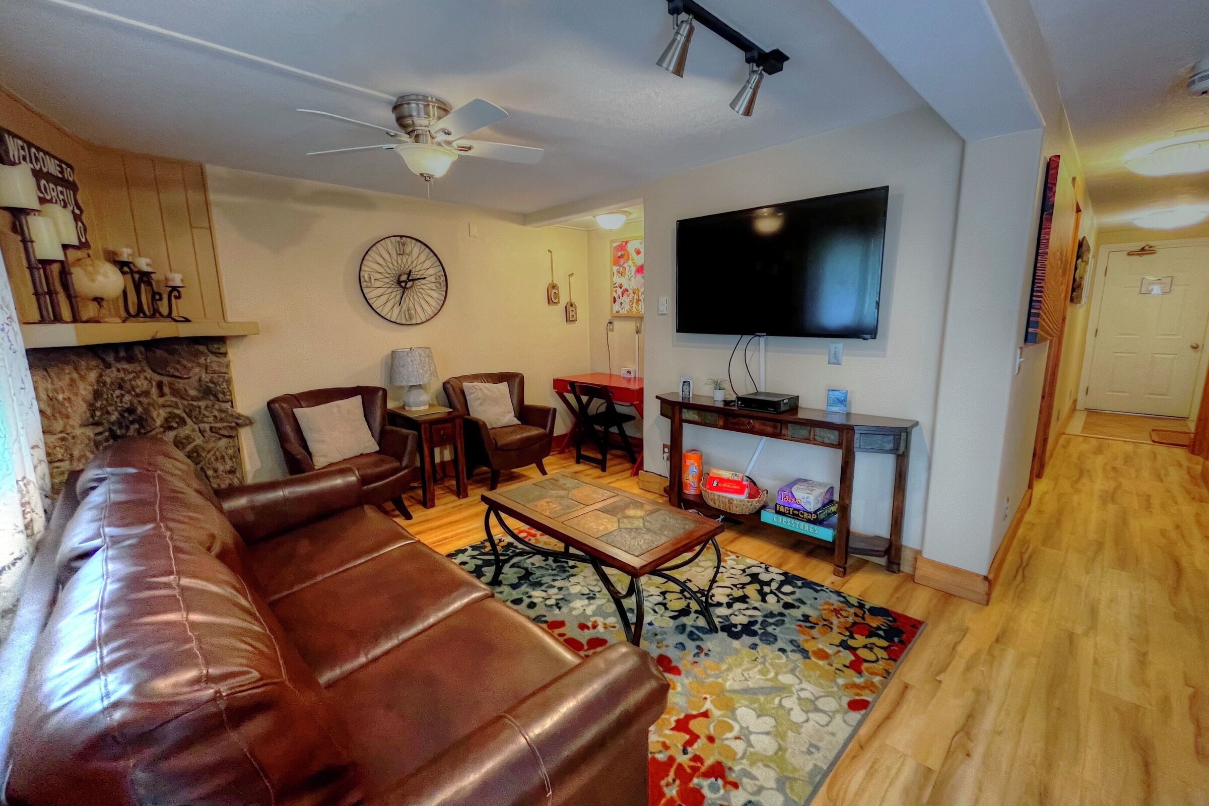 #242 - Living Area