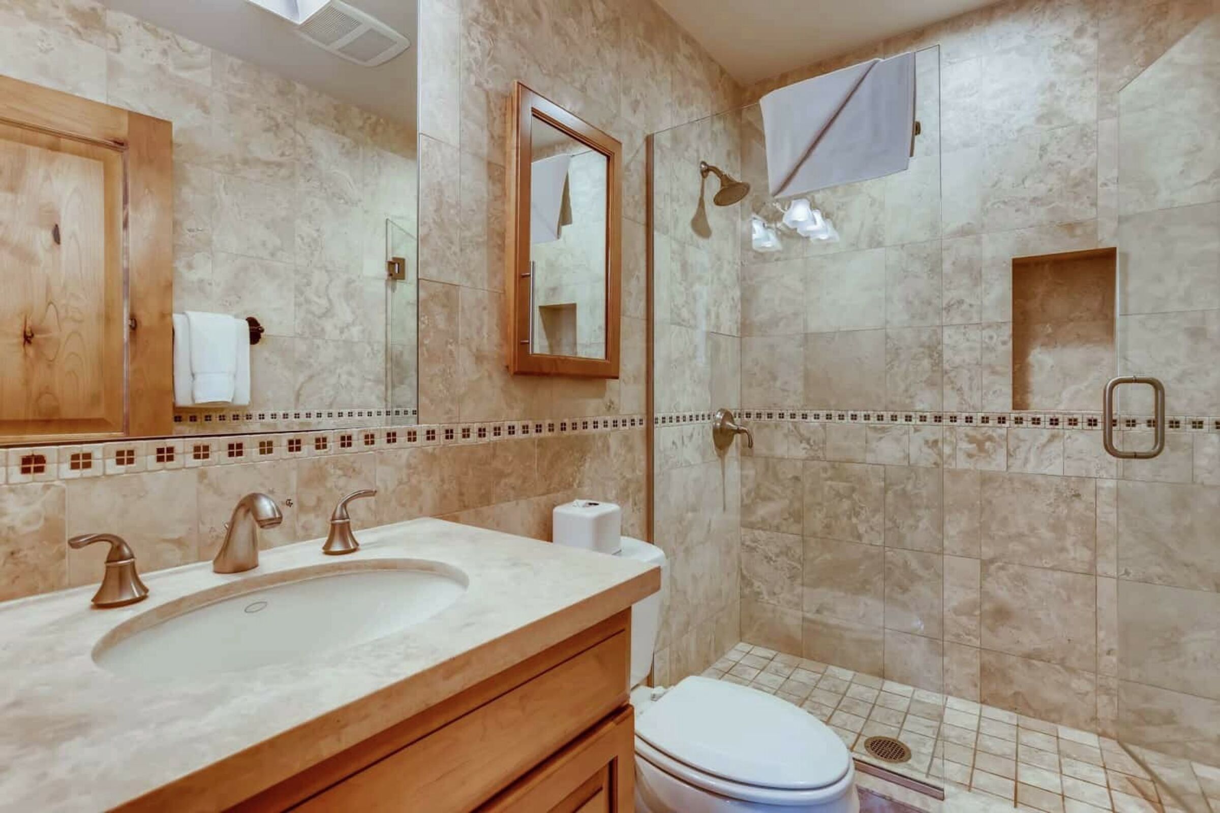 #302 - Master Ensuite Bathroom