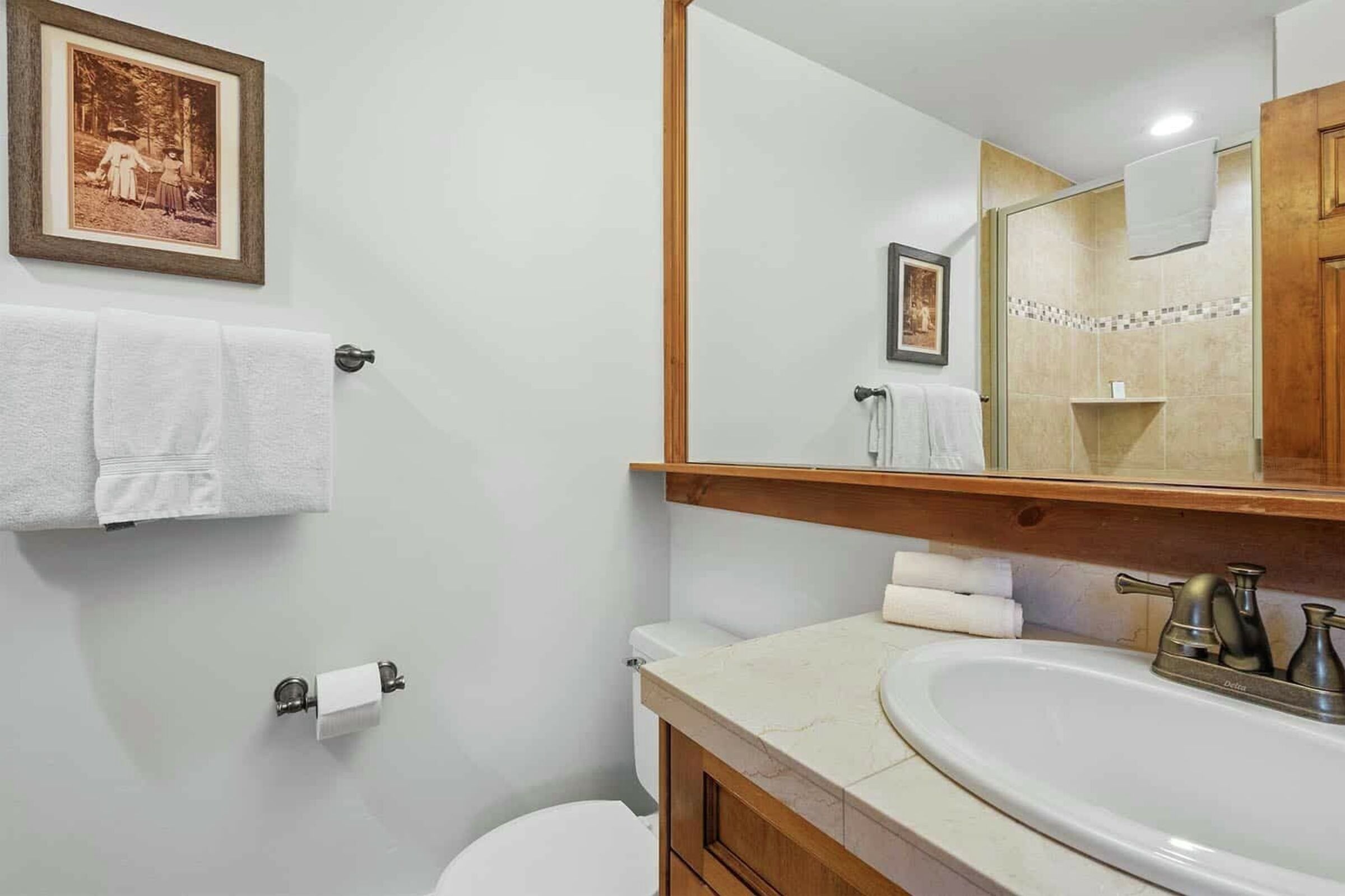 #317 - Ensuite Bathroom