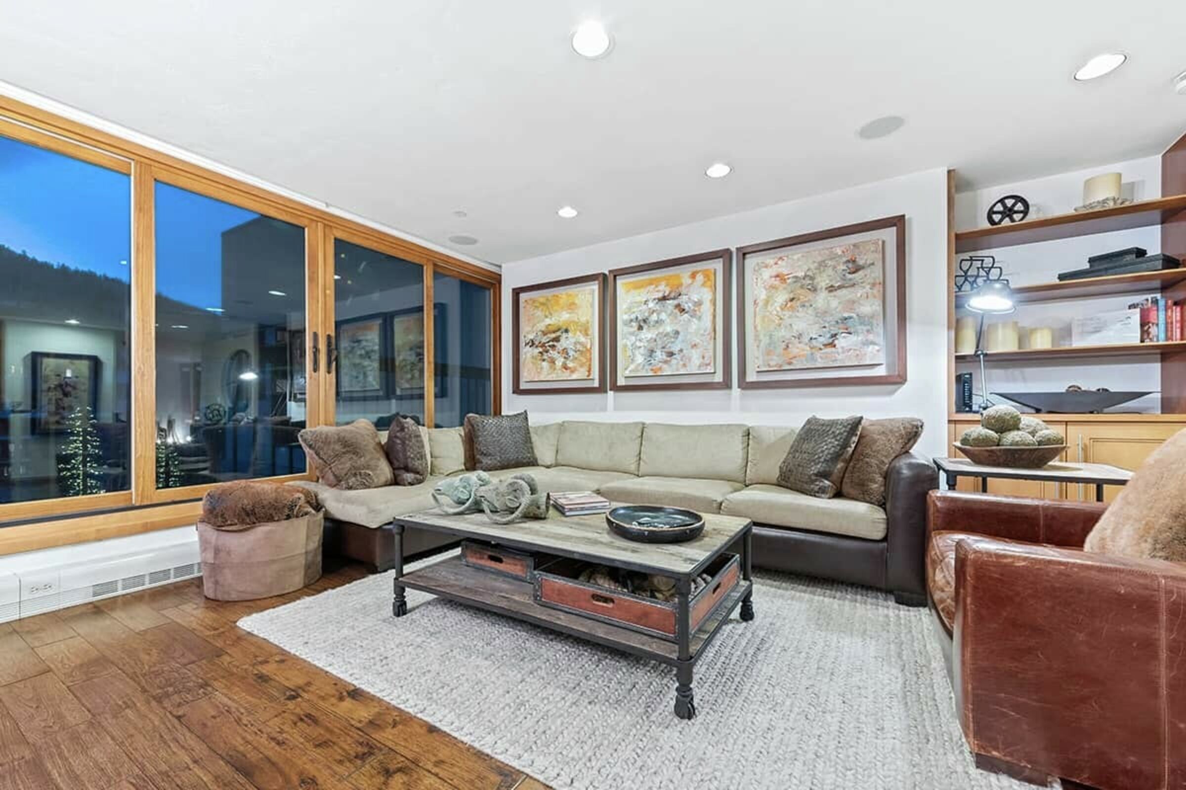 #326 - Living Room
