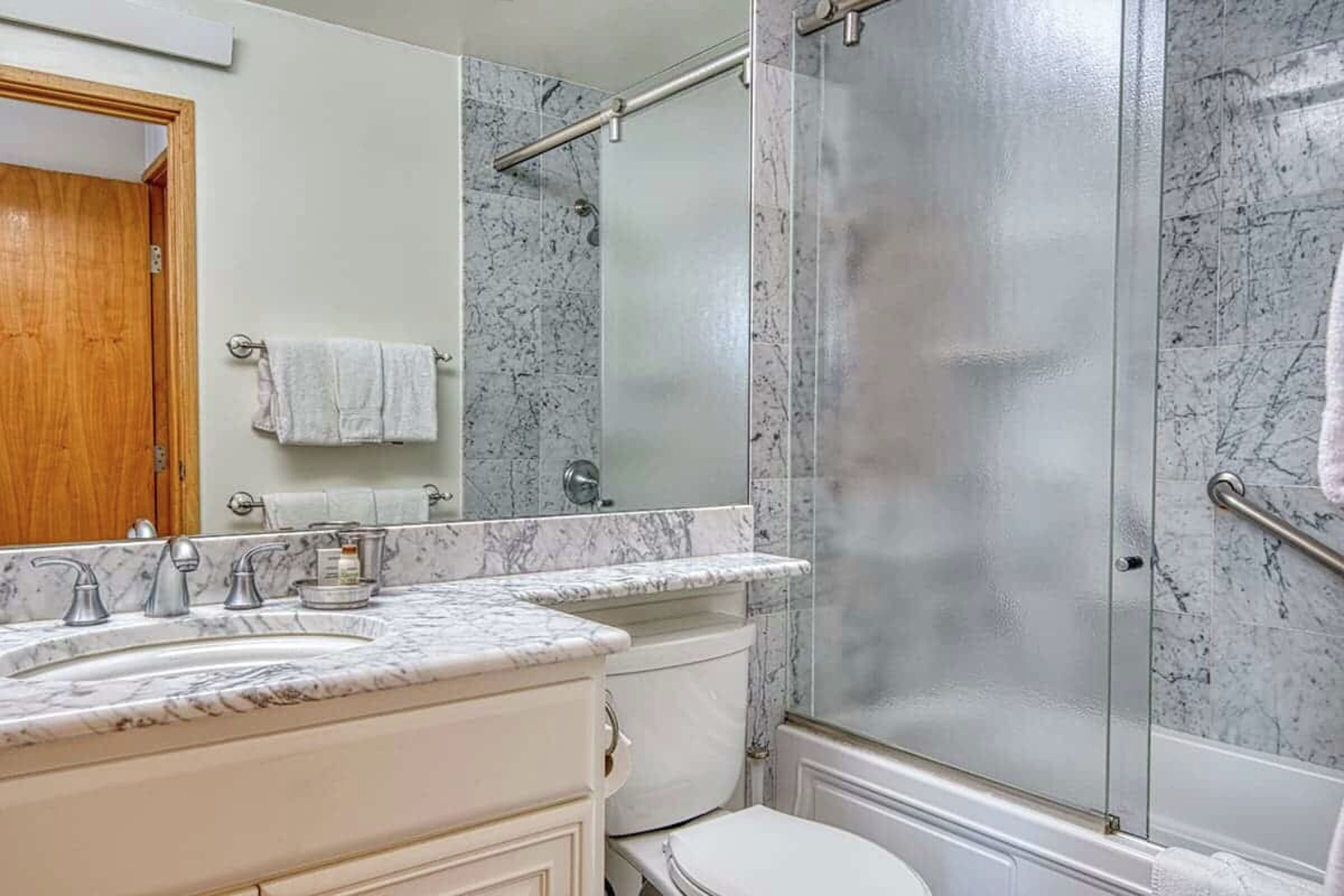 Master Ensuite Bathroom