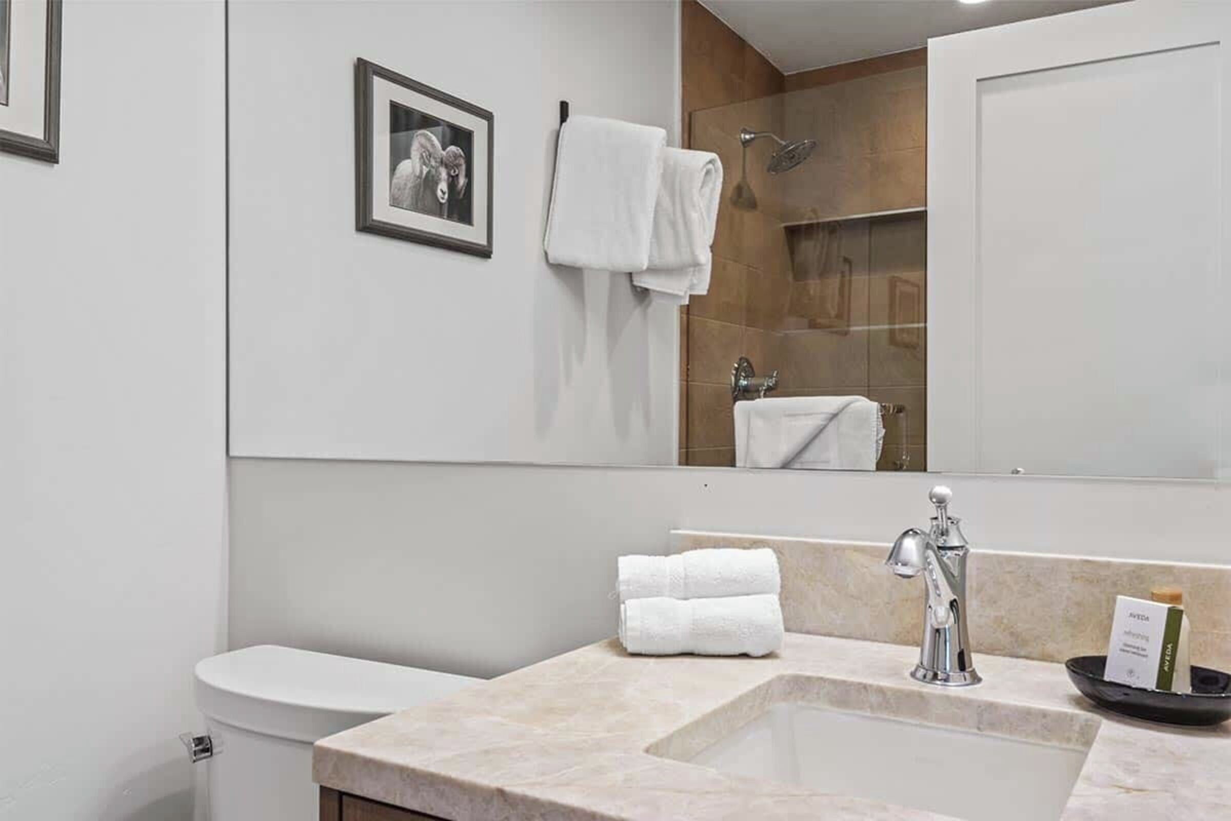 #510 - Bathroom