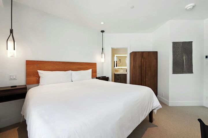 #506 - Master Bedroom