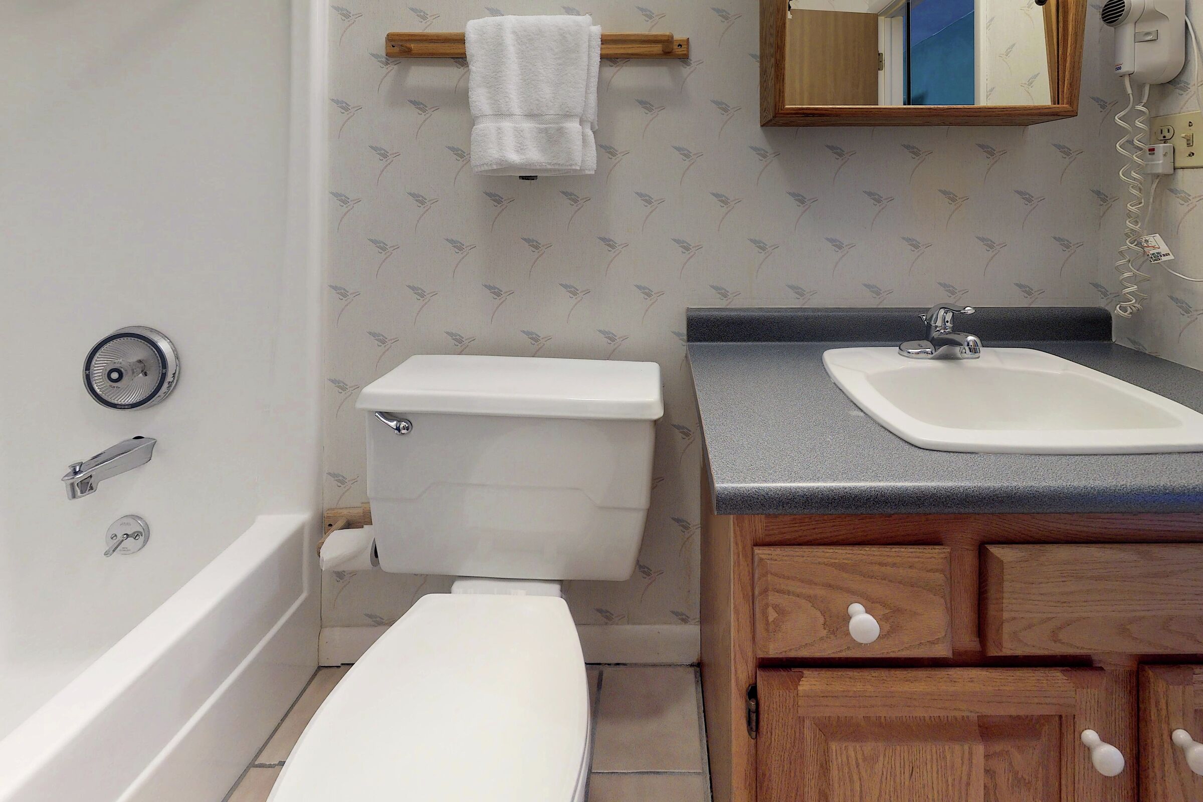 Master Ensuite Bathroom