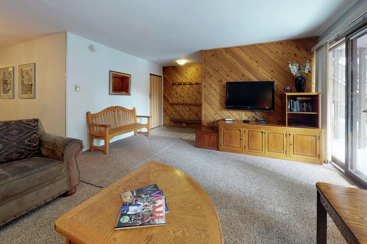 #E115 - Living Area