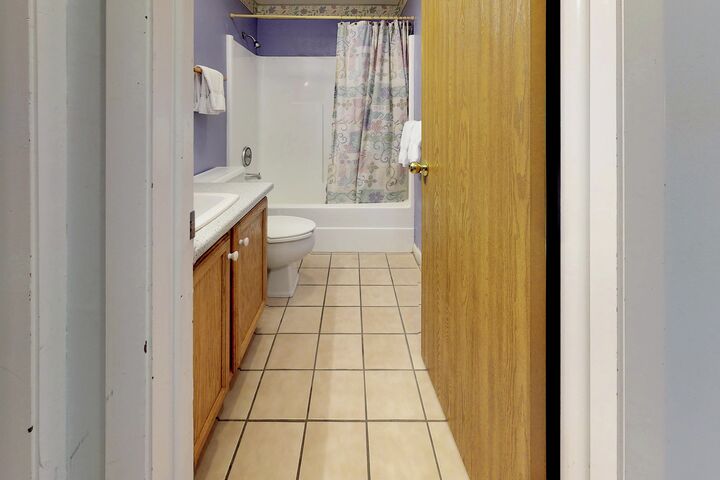 #E115 - Bathroom