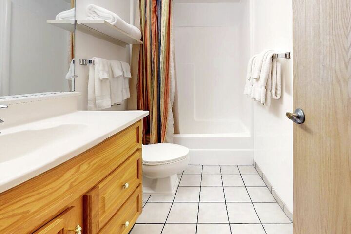 #E116 - Bathroom