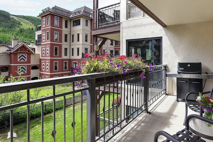 #314 - Balcony with BBQ