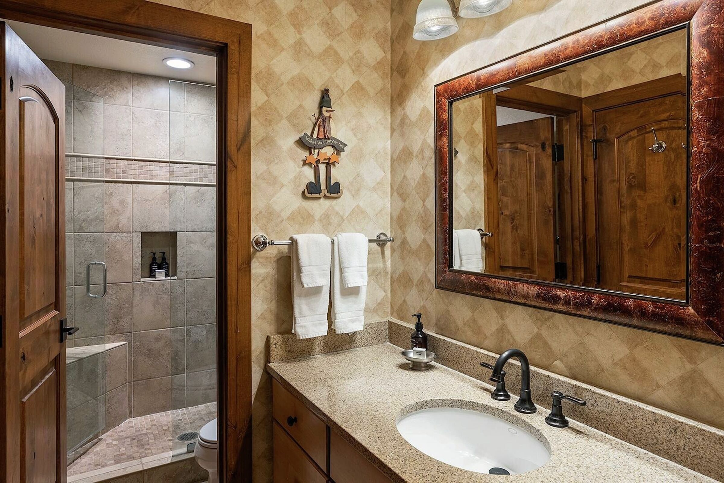 #211 - Ensuite Bathroom