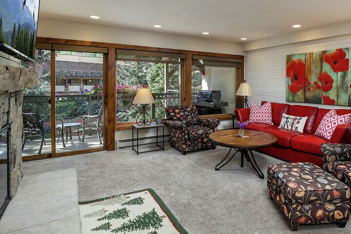 #211 - Living Area